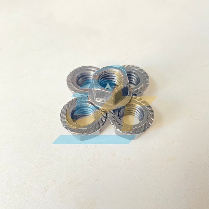 T&aacute;n liền long đền th&eacute;p đen M10