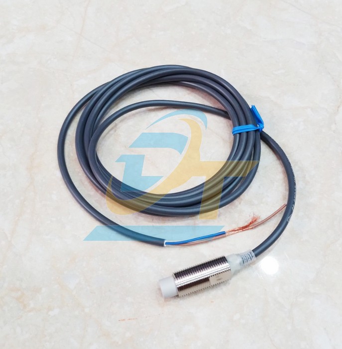 Cảm biến tiệm cận Omron E2E-X8MD1 2M
