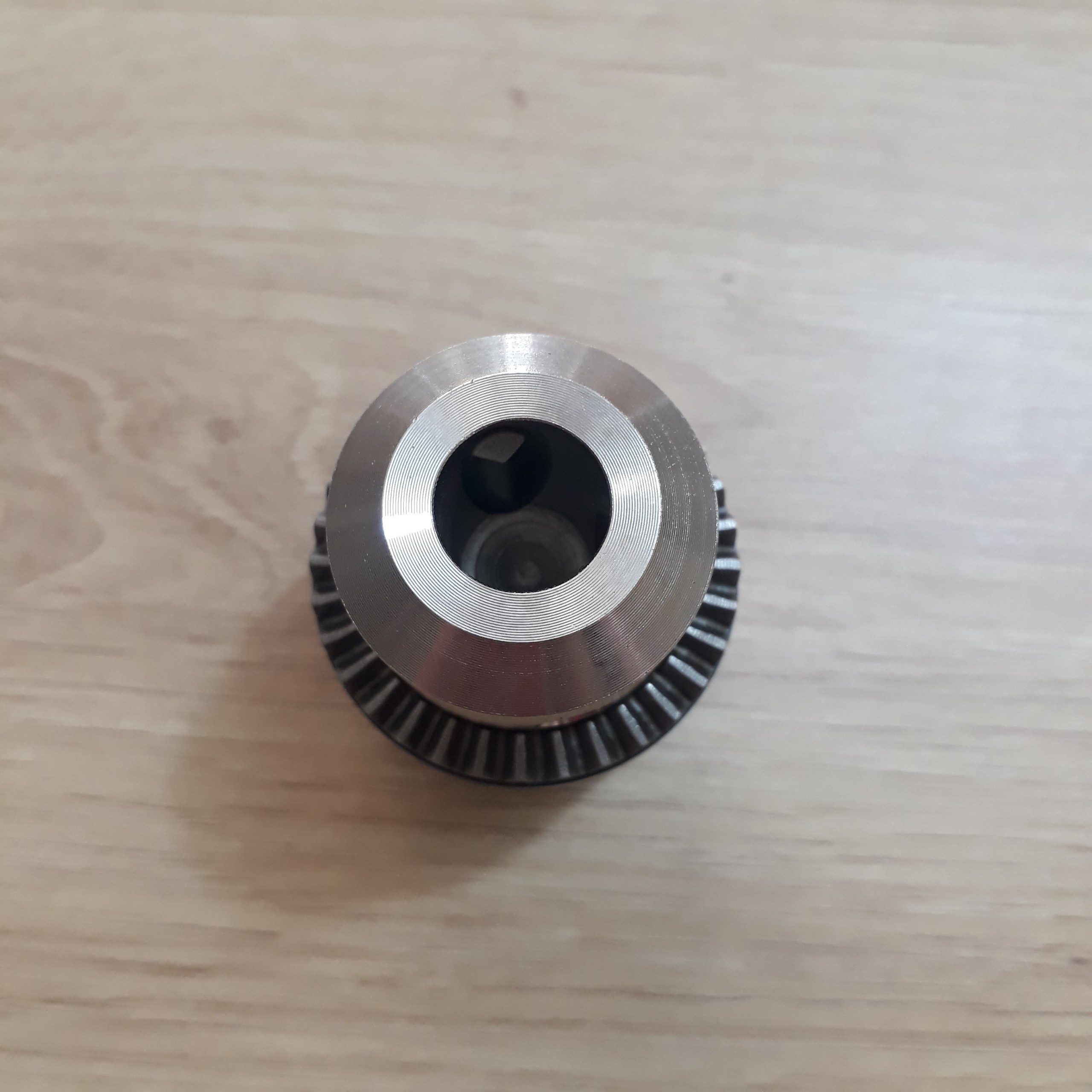 Đầu kẹp mũi khoan c&oacute; kh&oacute;a 13mm Makita 195081-8 195081-8 Makita | Gi&aacute; rẻ nhất - C&ocirc;ng Ty TNHH Thương Mại Dịch Vụ Đạt T&acirc;m