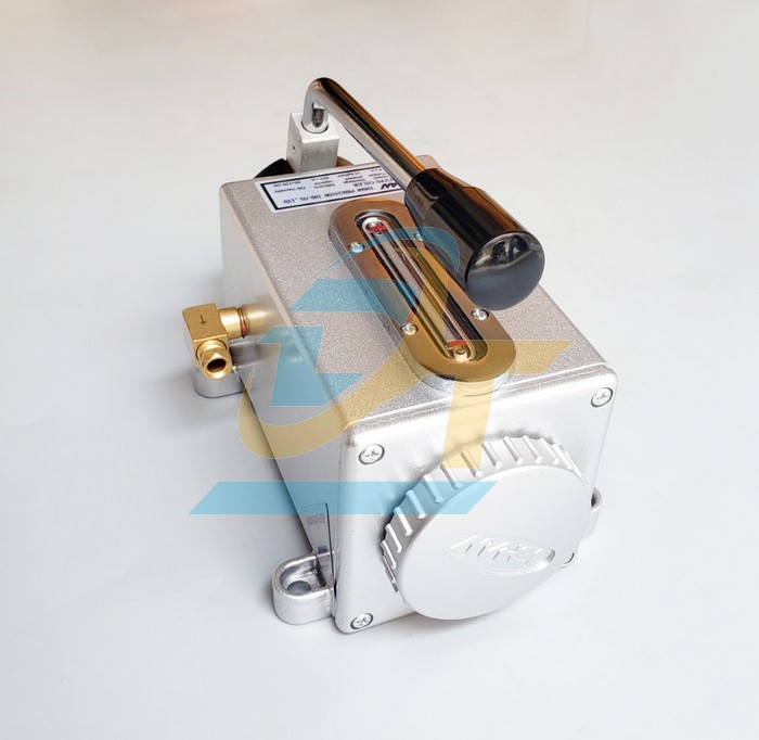 Bơm dầu bằng tay Ishan YML-8 YML-8 ISHAN | Gi&aacute; rẻ nhất - C&ocirc;ng Ty TNHH Thương Mại Dịch Vụ Đạt T&acirc;m