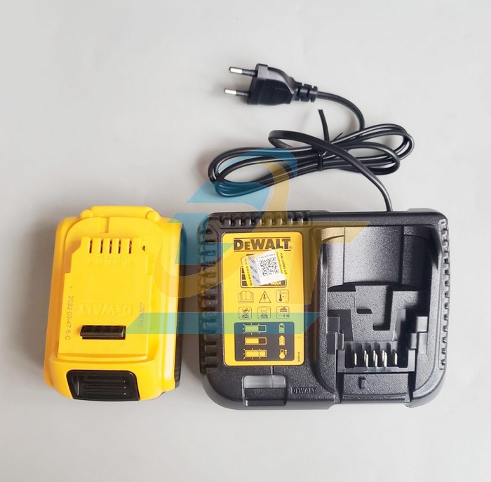 Bộ máy khoan vặn vít dùng pin 18V (5Ah) Dewalt DCD996-KR DCD996-KR DEWALT | Giá rẻ nhất - Công Ty TNHH Thương Mại Dịch Vụ Đạt Tâm