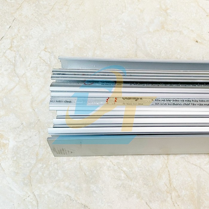 Nẹp nh&ocirc;m b&aacute;n nguyệt D40x12mm - C&acirc;y 2m  VietNam | Gi&aacute; rẻ nhất - C&ocirc;ng Ty TNHH Thương Mại Dịch Vụ Đạt T&acirc;m