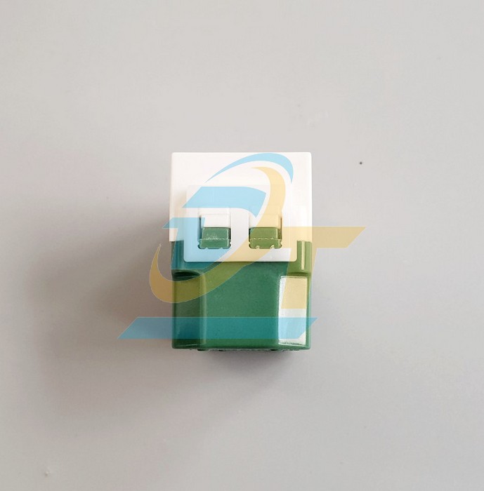 Ổ cắm đơn 2 chấu c&oacute; m&agrave;ng che 16A Panasonic WEV1081SW WEV1081SW Panasonic | Gi&aacute; rẻ nhất - C&ocirc;ng Ty TNHH Thương Mại Dịch Vụ Đạt T&acirc;m