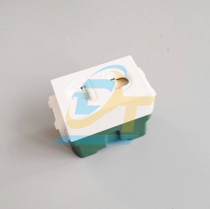 Ổ cắm đơn 2 chấu c&oacute; m&agrave;ng che 16A Panasonic WEV1081SW WEV1081SW Panasonic | Gi&aacute; rẻ nhất - C&ocirc;ng Ty TNHH Thương Mại Dịch Vụ Đạt T&acirc;m