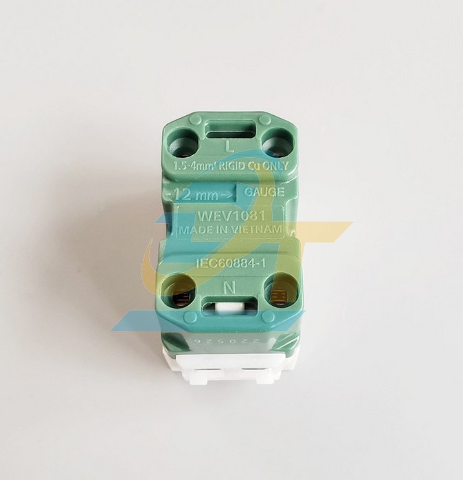 Ổ cắm đơn 2 chấu c&oacute; m&agrave;ng che 16A Panasonic WEV1081SW WEV1081SW Panasonic | Gi&aacute; rẻ nhất - C&ocirc;ng Ty TNHH Thương Mại Dịch Vụ Đạt T&acirc;m