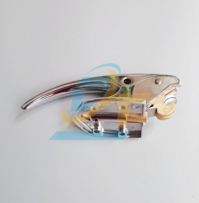 Tay kh&oacute;a cửa kho lạnh Coolmax CM-1300-L CM-1300-L COOLMAX | Gi&aacute; rẻ nhất - C&ocirc;ng Ty TNHH Thương Mại Dịch Vụ Đạt T&acirc;m