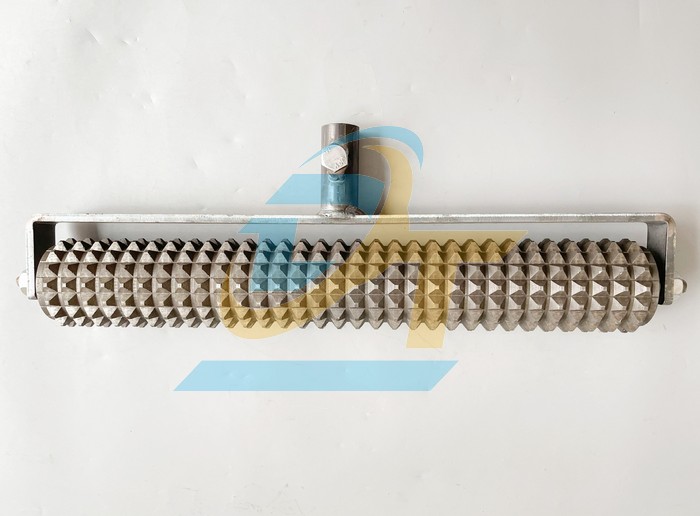 Con lăn tạo nh&aacute;m gai bề mặt b&ecirc; t&ocirc;ng 400mm (K&egrave;m c&aacute;n 1m)  VietNam | Gi&aacute; rẻ nhất - C&ocirc;ng Ty TNHH Thương Mại Dịch Vụ Đạt T&acirc;m