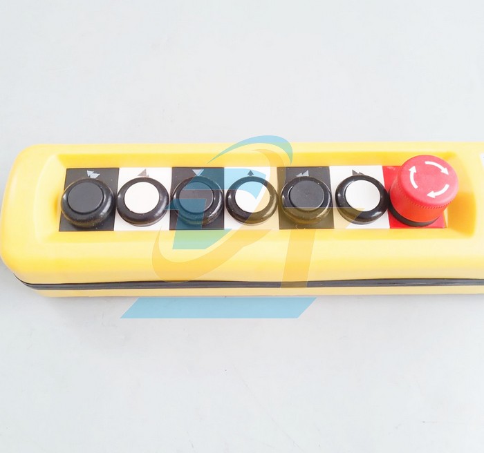 Tay điều khiển cầu trục XAC-6913  China | Gi&aacute; rẻ nhất - C&ocirc;ng Ty TNHH Thương Mại Dịch Vụ Đạt T&acirc;m