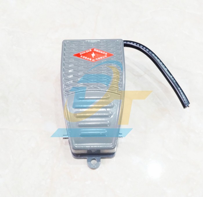 C&ocirc;ng tắc b&agrave;n đạp 5A 220V EKW-5A-B EKW-5A-B China | Gi&aacute; rẻ nhất - C&ocirc;ng Ty TNHH Thương Mại Dịch Vụ Đạt T&acirc;m