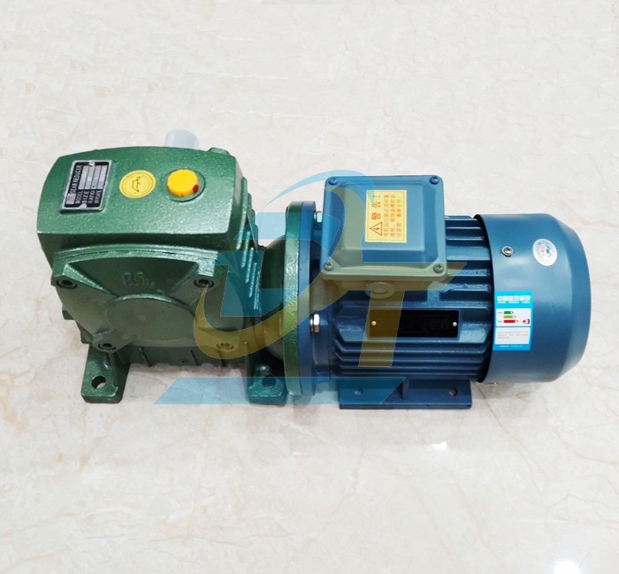 M&ocirc; tơ giảm tốc 3P 1.1kW 1.5HP 220/380V 4 cực điện  VietNam | Gi&aacute; rẻ nhất - C&ocirc;ng Ty TNHH Thương Mại Dịch Vụ Đạt T&acirc;m
