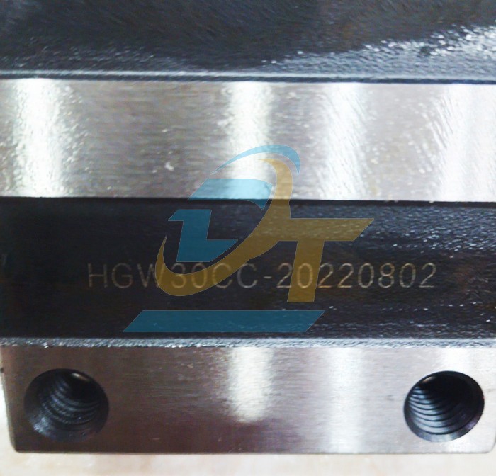 Vòng bi (Bạc đạn) trượt Hiwin HGW30CC  HIWIN | Giá rẻ nhất - Công Ty TNHH Thương Mại Dịch Vụ Đạt Tâm