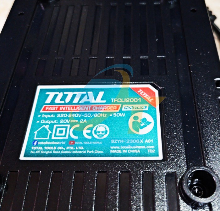 Máy cắt và mài mini dùng pin 20V Total TAGLI76017 (Kèm 1 Pin 2.0Ah + 1 Sạc)  Total | Giá rẻ nhất - Công Ty TNHH Thương Mại Dịch Vụ Đạt Tâm