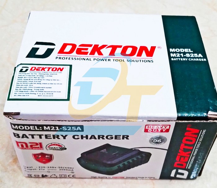 Sạc pin 21V 2.5A Dekton M21-S25A  DEKTON | Giá rẻ nhất - Công Ty TNHH Thương Mại Dịch Vụ Đạt Tâm