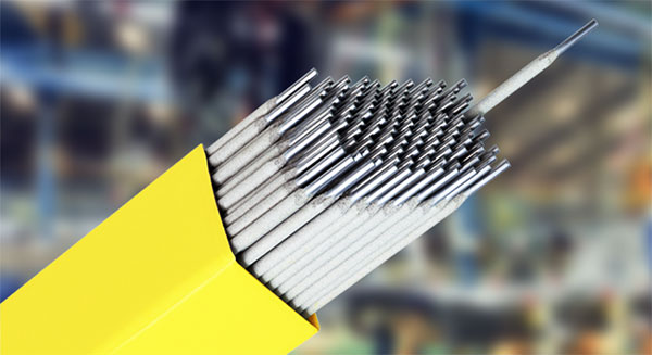 Ph&acirc;n biệt Que h&agrave;n E6013 v&agrave; E7018 &ndash; Chọn đ&uacute;ng l&agrave; mối h&agrave;n chắc!